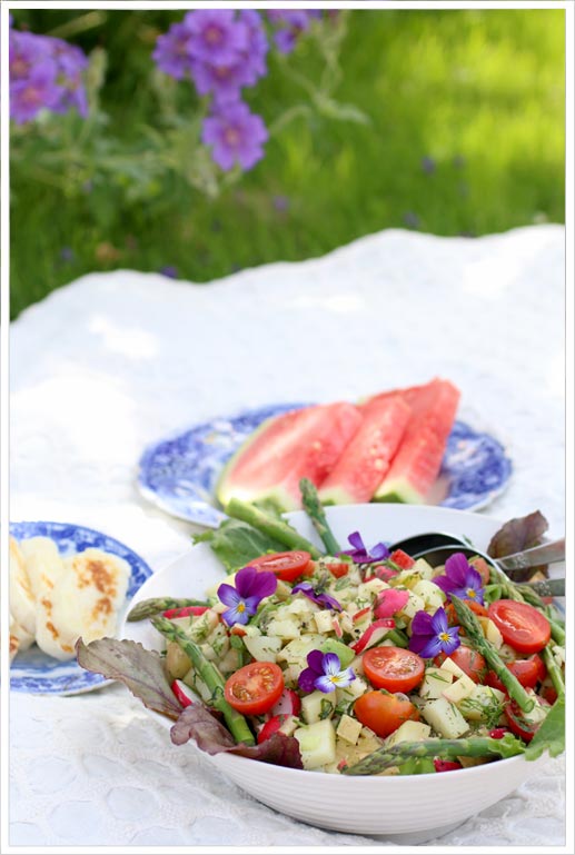 Warm-potato-salad-with-fresh-dillpicnic