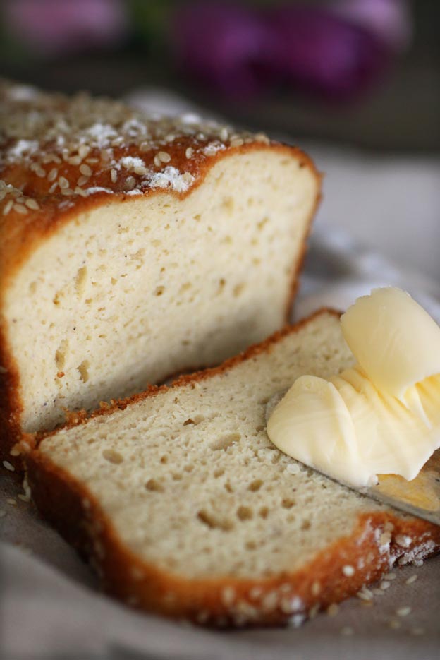 The-flour-free-bread-(LCHF)